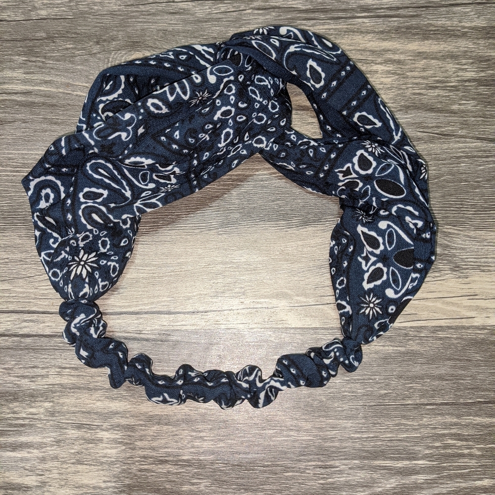 AEO Headband (free w/ any bundle)